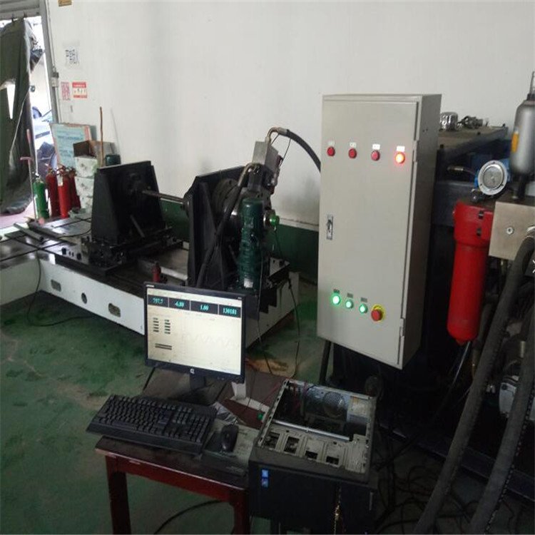 傳動軸 轉(zhuǎn)向柱 漲緊輪 皮帶輪等汽車部件扭轉(zhuǎn)疲勞試驗機4.jpg